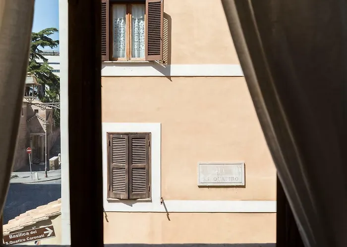 La Papessa Del Colosseo